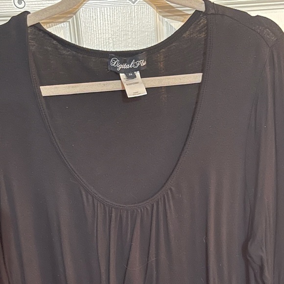 Round Neck Long Sleeve Shirt - Plus - Picture 6 of 9